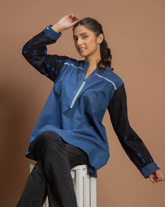 BLUE CHECK SLEEVE EMB TOP