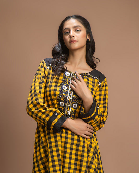 YELLOW BLK CHK FLARE 2PC