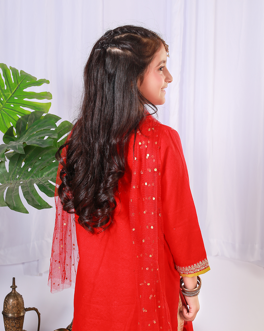 RED PANNI EMB GHARARA SET 2PC