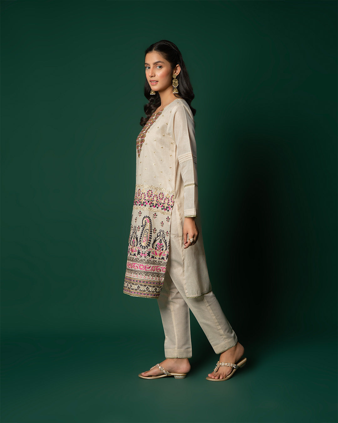 GOLDEN MASOORI PAISLEY EMB 2PC