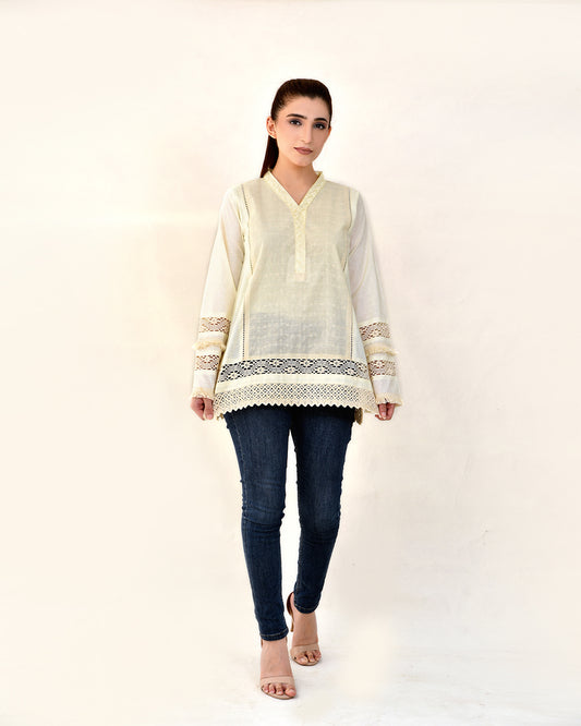 CRÈME CHIKAN LACE TOP