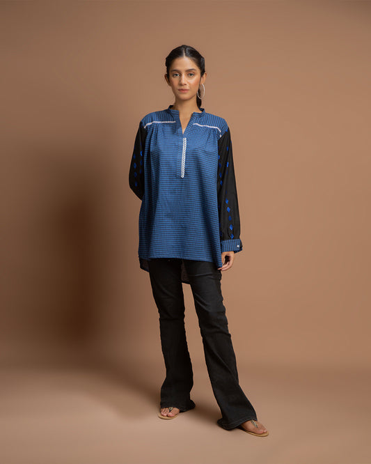 BLUE CHECK SLEEVE EMB TOP