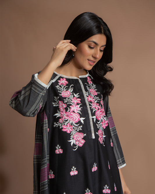 BLACK & PINK FLORAL CHK PANEL FLARE