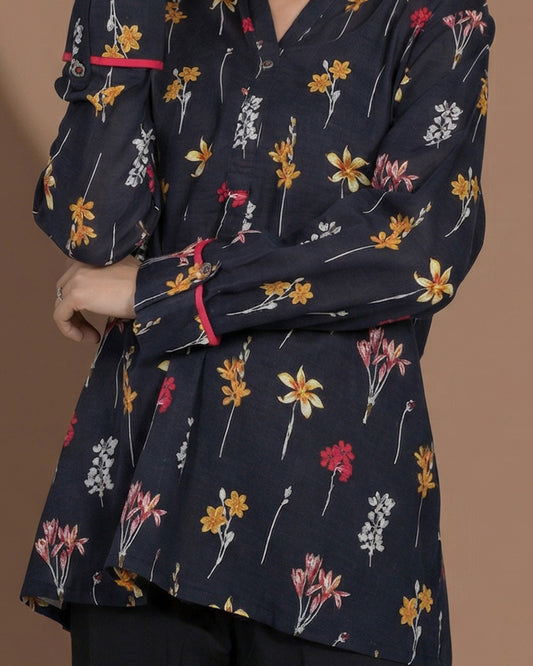 NAVY FLORAL PRINT TOP
