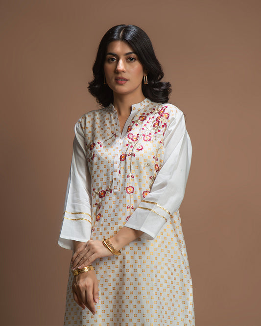 WHITE GOLD PRINT SIDE EMB 2PC