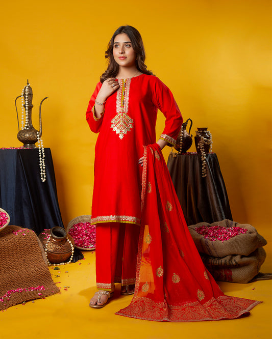 RED CLASSIC EMB PANNI 3PC