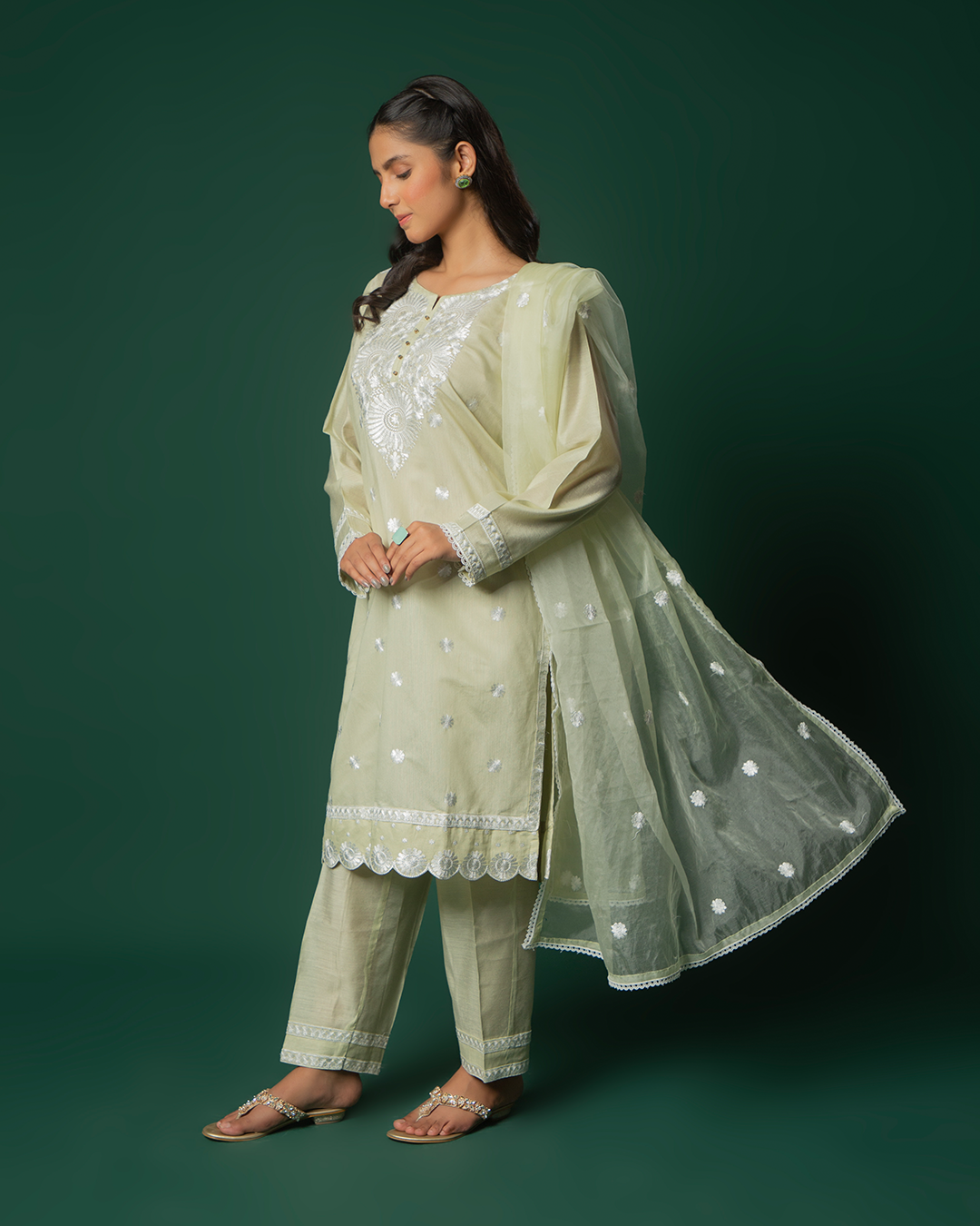 PISTACHIO COTTON NET WHITE EMB 3PC