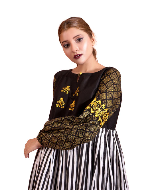 STRIPED PLEATED SINDHI MOTIF FLARE TUNIC
