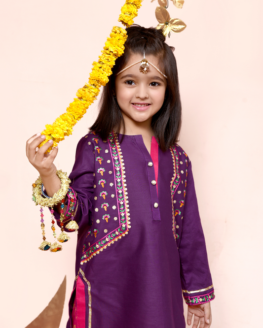 PURPLE SIDE YOKE SEQUINS EMB TULIP SET