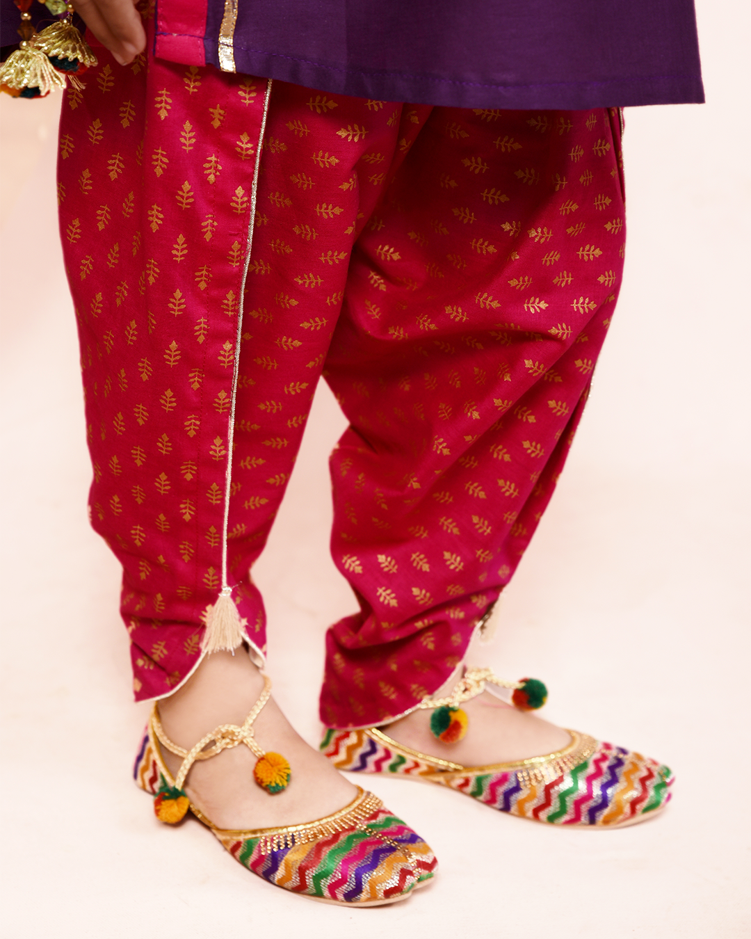 PURPLE SIDE YOKE SEQUINS EMB TULIP SET