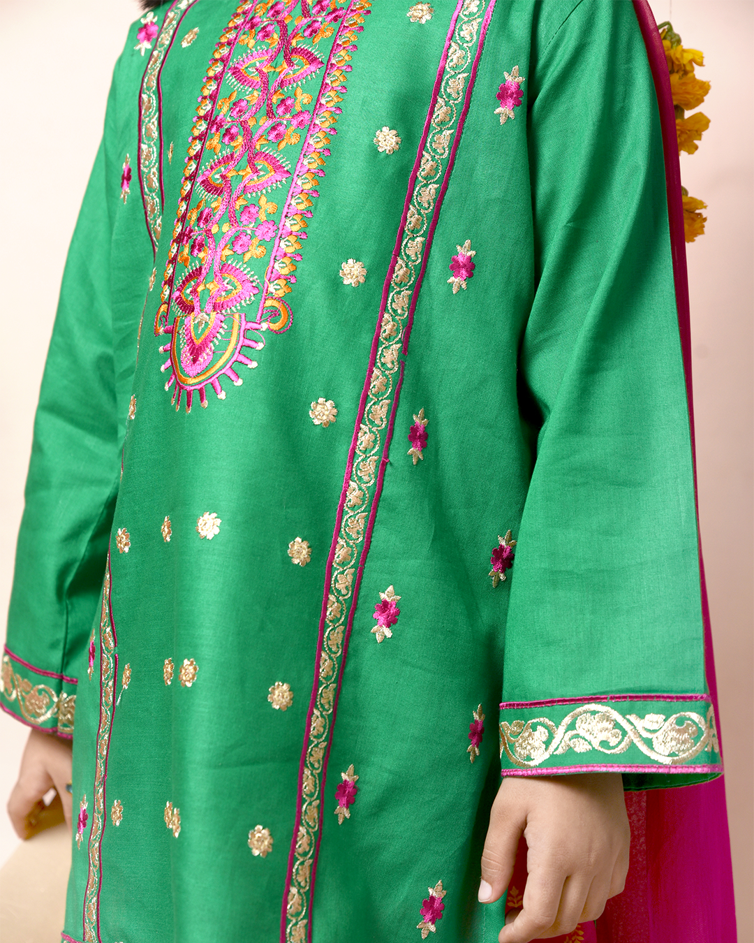 GREEN PINK SEQUINS EMB PANEL CULLOTE SET