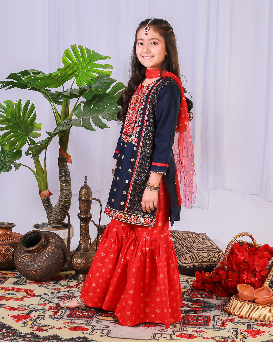 NAVY FLORAL EMB GHARARA SET 3PC
