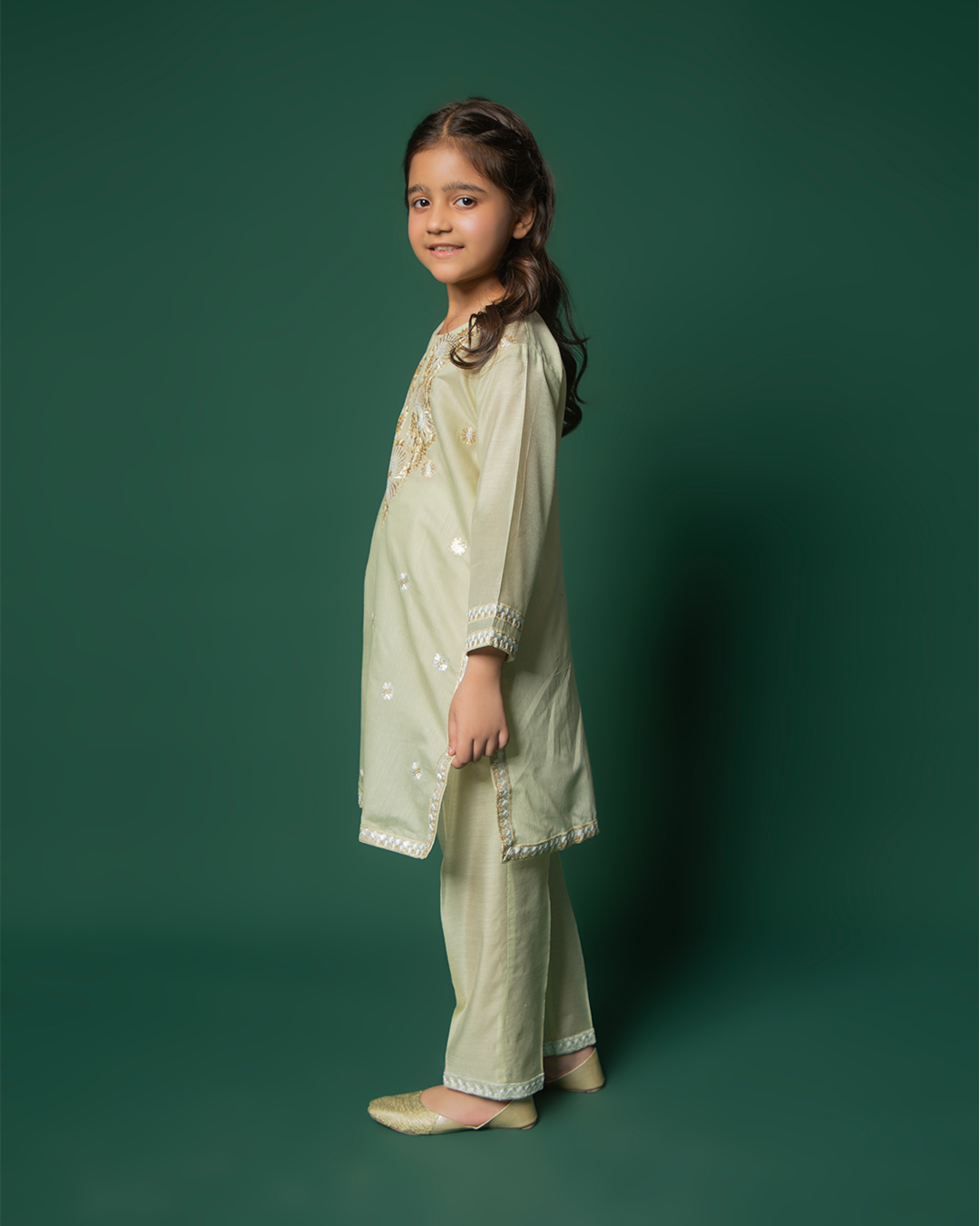 TEAGREEN WHITE GOLD COTTON NET EMB 2PC
